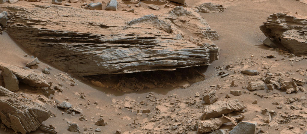 rock-formations-on-mars-shaped-by-liquid-water-in-the-distant-past-as-photographed-by-nasas-curiosity-rover