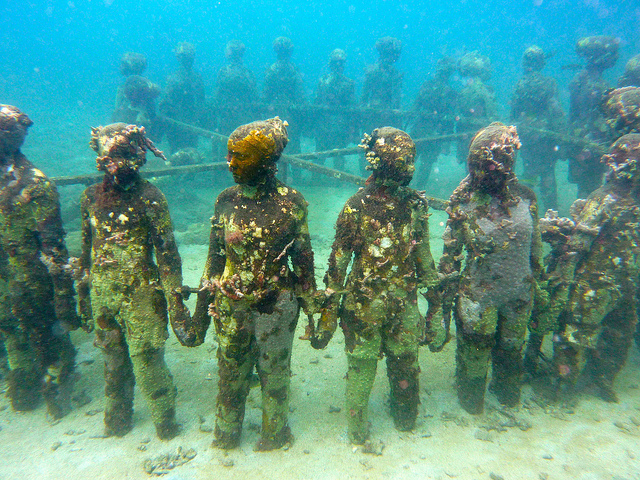 Jason deCaires Taylor underwater sculptures off Grenada (photo credit: (photo credit: Karli Drinkwater, CC BY-NC 2.0)